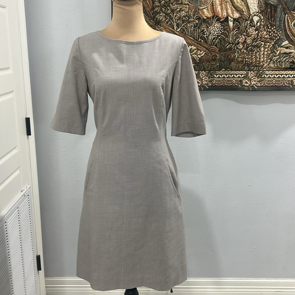 TAHARI Grey Tan Oatmeal Sheath Dress, Business Casual. Size 10 Arthur S Levine